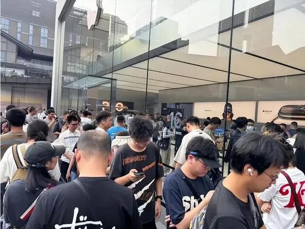 明年购车最高补贴2万元！消费者笑了，黄牛哭了