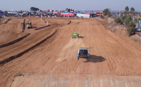 近百名车手齐聚随州，这场越野赛竟然藏着3大产业升级秘密(图2)