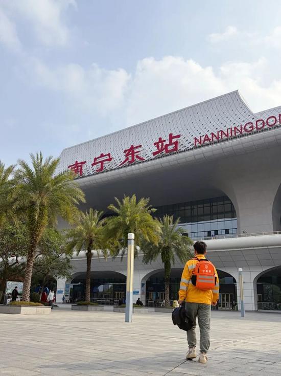 铁路人的2025年,竟然藏着这么多不为人知的秘密(图2) 铁路人的2025年,竟然藏着这么多不为人知的秘密(图2)