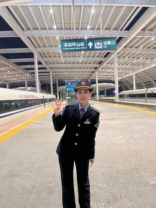 铁路人的2025年,竟然藏着这么多不为人知的秘密(图4) 铁路人的2025年,竟然藏着这么多不为人知的秘密(图4)