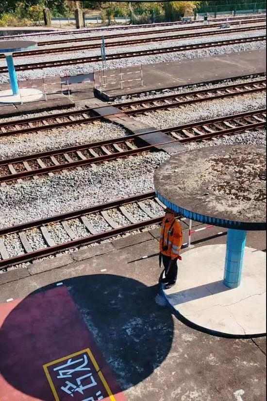 铁路人2025年的最后一站,竟然藏着这么多不为人知的故事(图15) 铁路人2025年的最后一站,竟然藏着这么多不为人知的故事(图15)