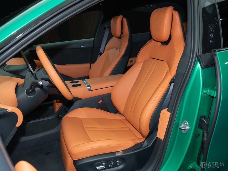 小米YU7 SUV上市热销，轿跑设计智能科技引领新潮流(图10)