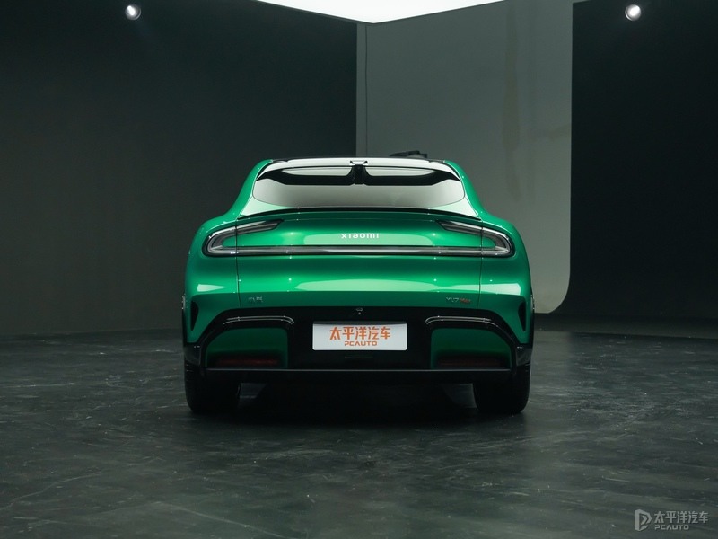 小米YU7 SUV上市热销，轿跑设计智能科技引领新潮流(图6)