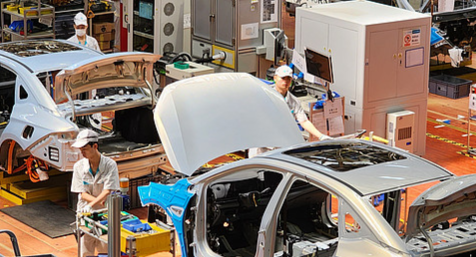 2025年终盘点：智能化突破“临界点”，中国汽车产业迎来范式转换(图1)